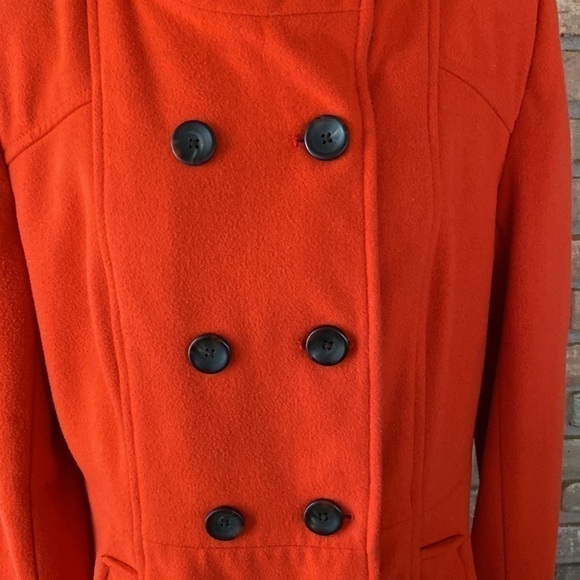Old Navy Red Pea Coat Large EUC (Has been dry cleaned) - Picture 2 of 10
